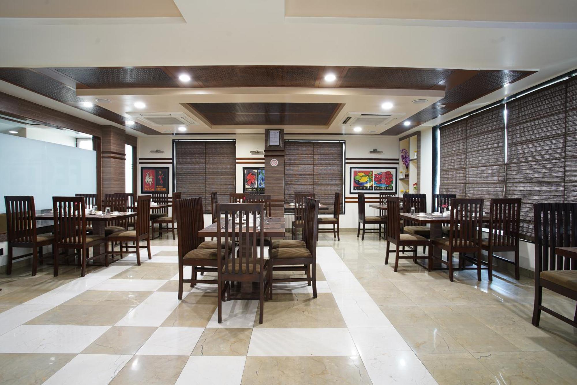 Spree Hotel Джайпур Екстериор снимка